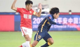 名记者爆料足球队视频