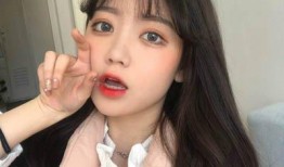 抖音网红吃瓜女